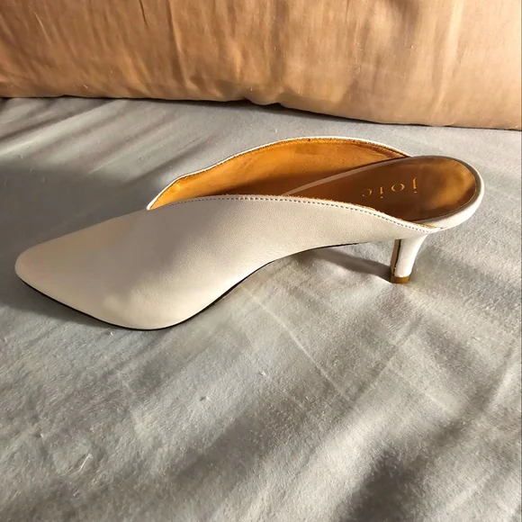 Joie White Leather Pointed Kitten Heels - Size 7 - Picture 4 of 11